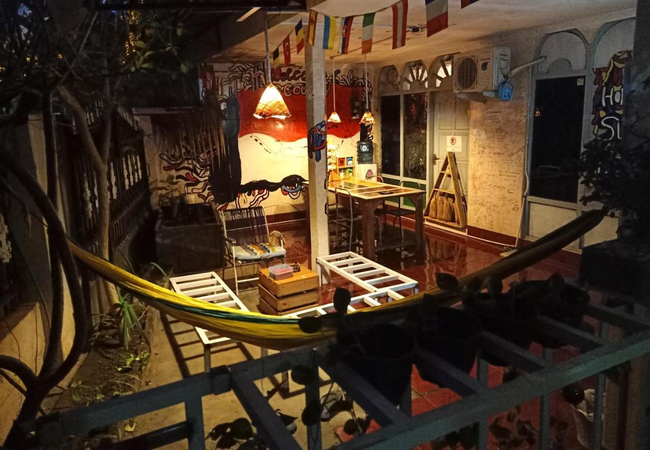Deoplet Homestay & Gallery Yogyakarta Exterior photo