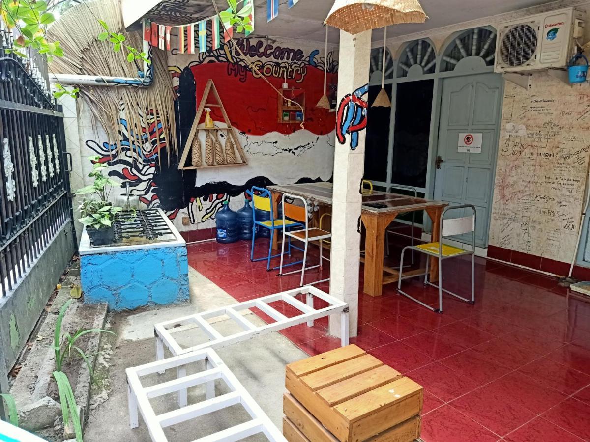 Deoplet Homestay & Gallery Yogyakarta Exterior photo