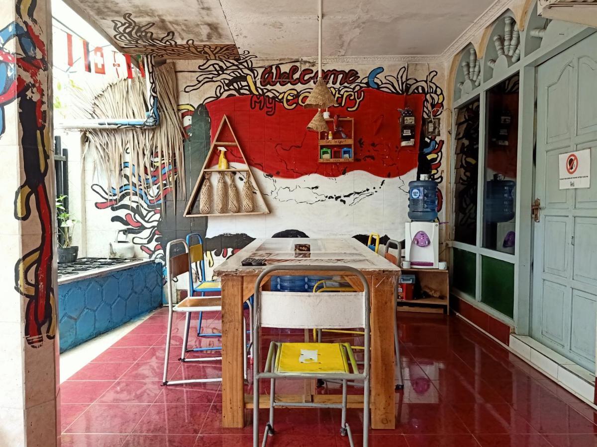 Deoplet Homestay & Gallery Yogyakarta Exterior photo